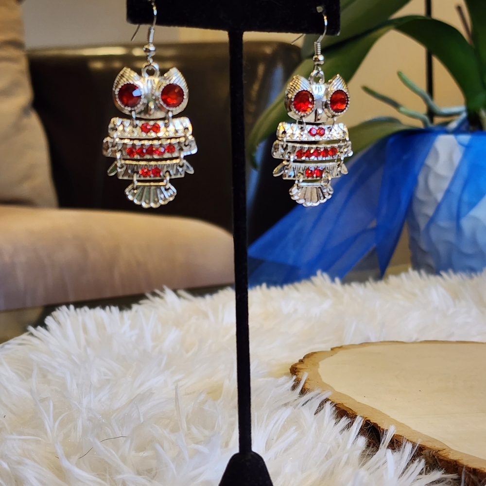 BW Collection Women's Earrings/ Shape of an 🦉OwI/ NWT